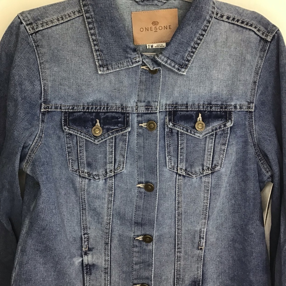One5One Women's Medium Stonewash Classic Denim Jacket size Medium NWT - Picture 4 of 10